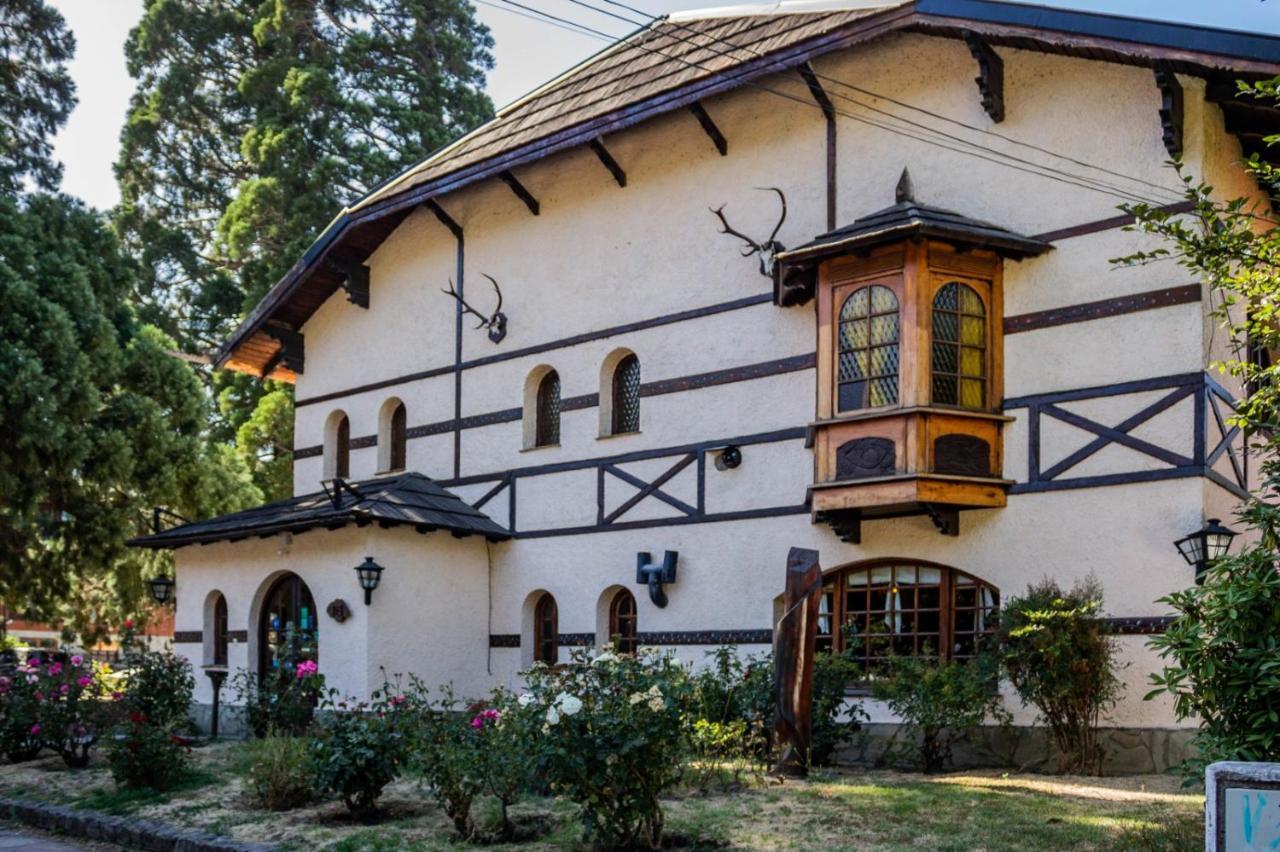 Hosteria La Posta Del Cazador San Martín de los Andes Exterior photo